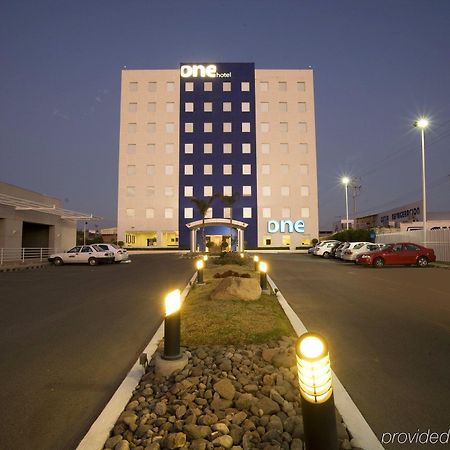 Hotel One Aguascalientes Sur Esterno foto