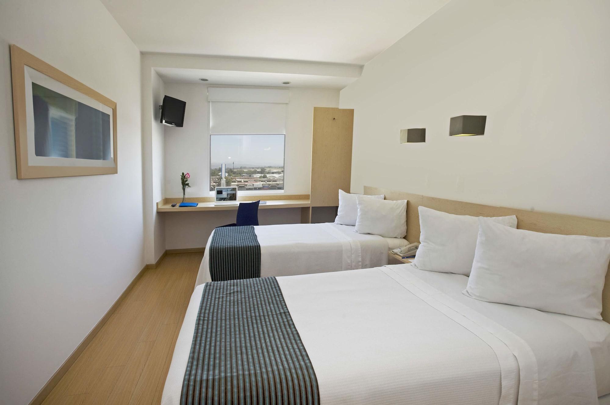 Hotel One Aguascalientes Sur Esterno foto