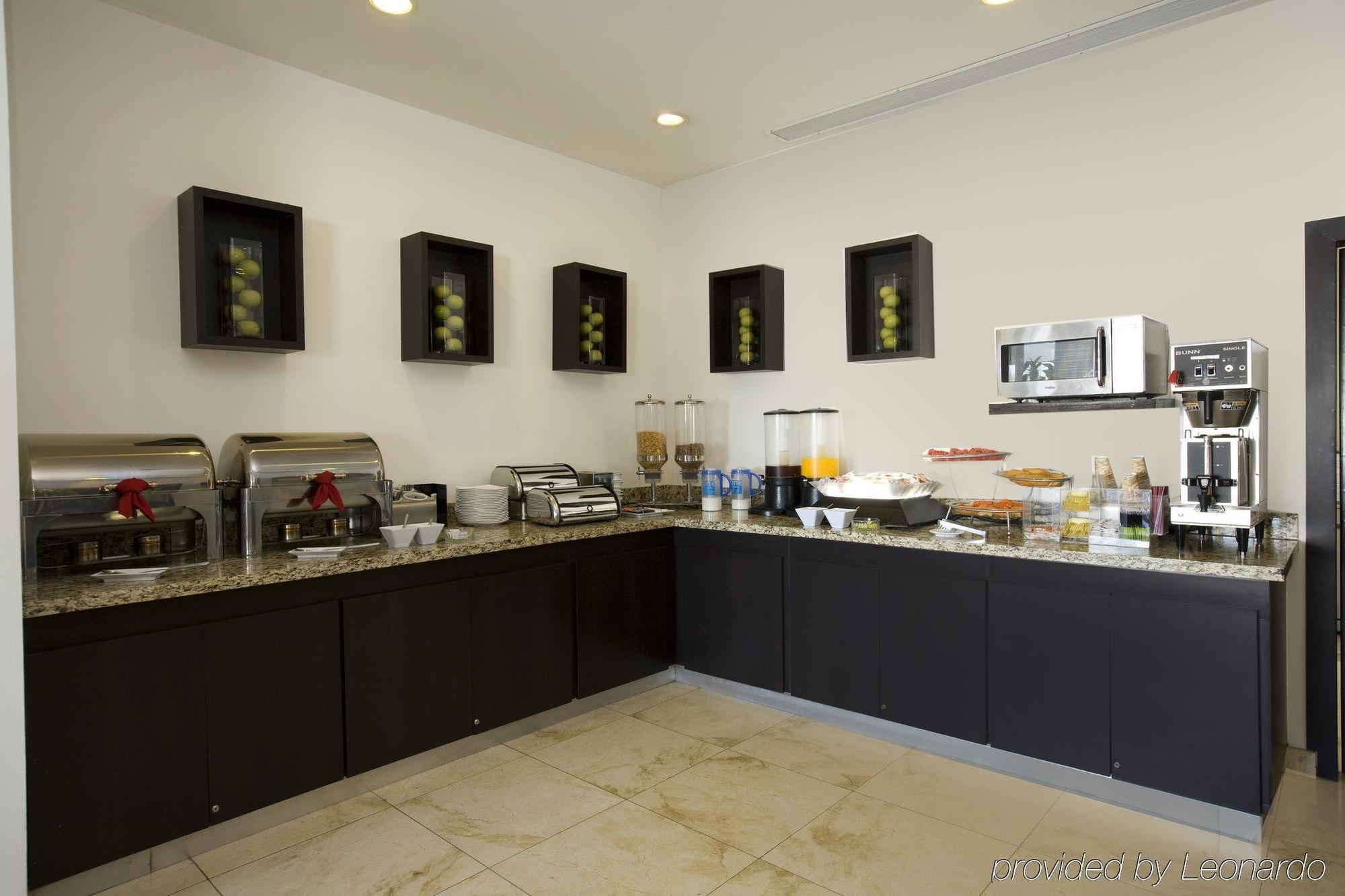 Hotel One Aguascalientes Sur Ristorante foto