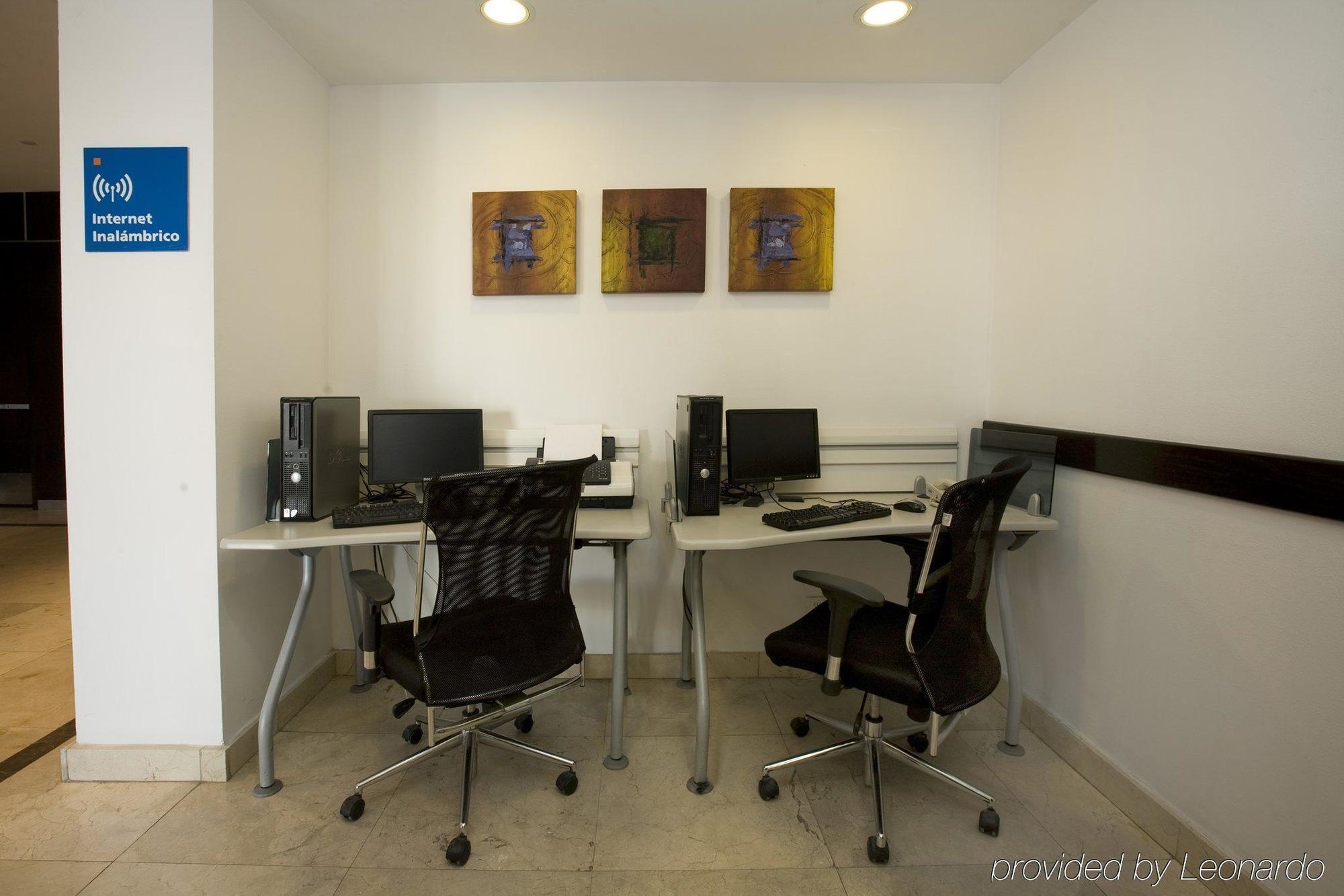 Hotel One Aguascalientes Sur Servizi foto