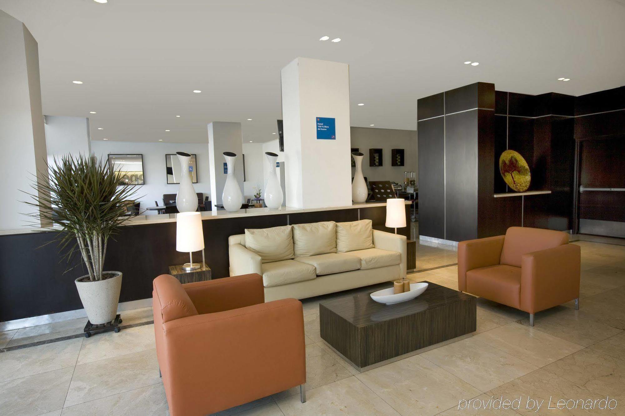 Hotel One Aguascalientes Sur Interno foto