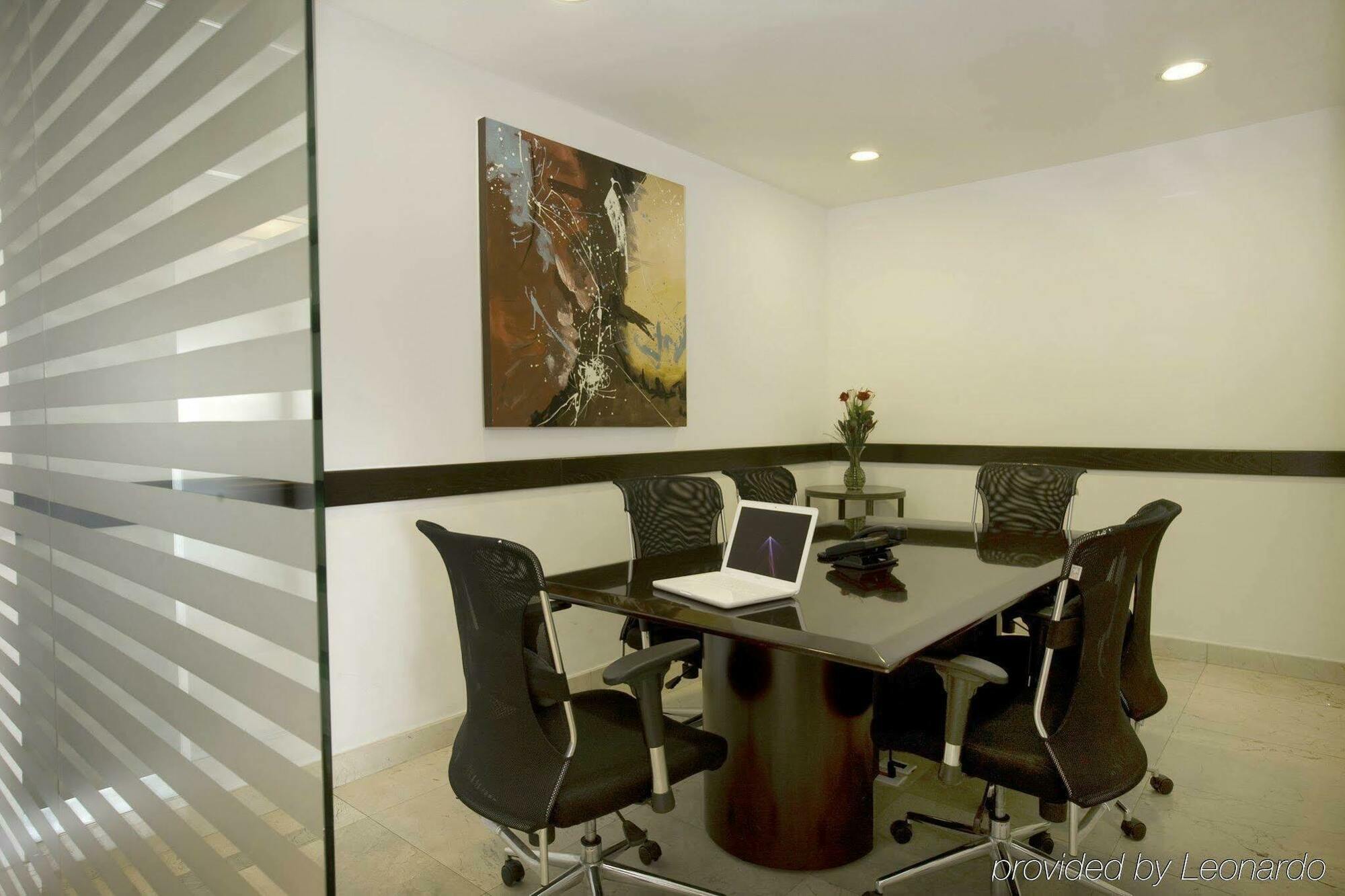 Hotel One Aguascalientes Sur Servizi foto